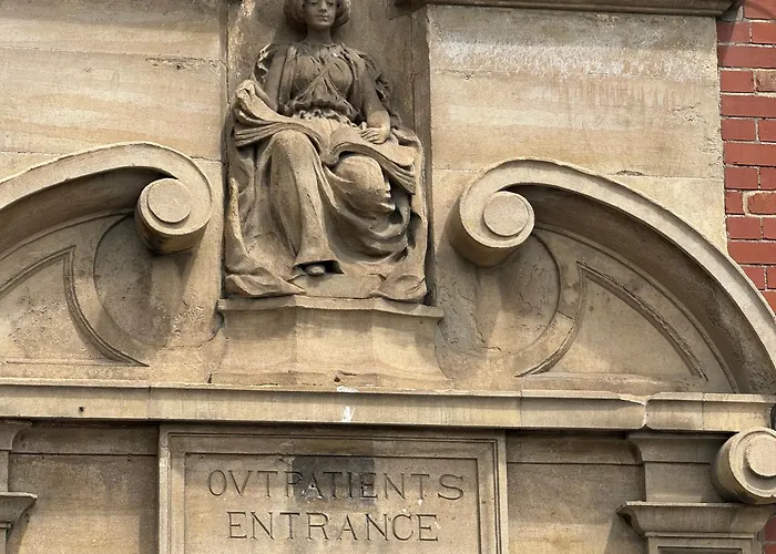 Harvey Nic's & Designer Quarter 60ch * Leeds (West Yorkshire)