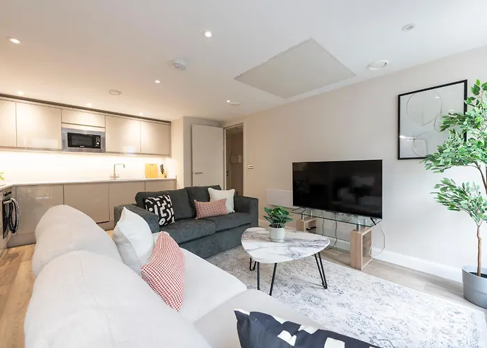 Harvey Nic's & Designer Quarter 60ch * Leeds (West Yorkshire)