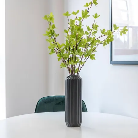 Harvey Nic's & Designer Quarter 60ch *