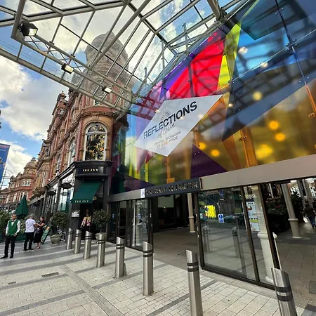 Harvey Nic's & Designer Quarter 60ch *